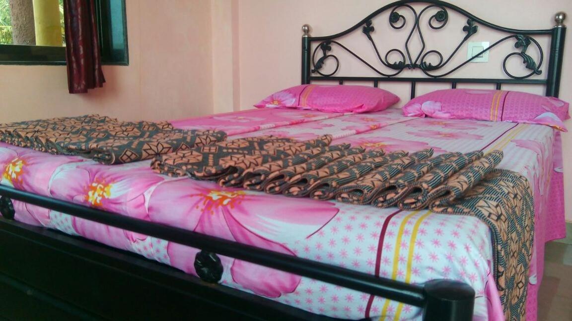 Saguntara Beach Homestay Vengurla Ngoại thất bức ảnh